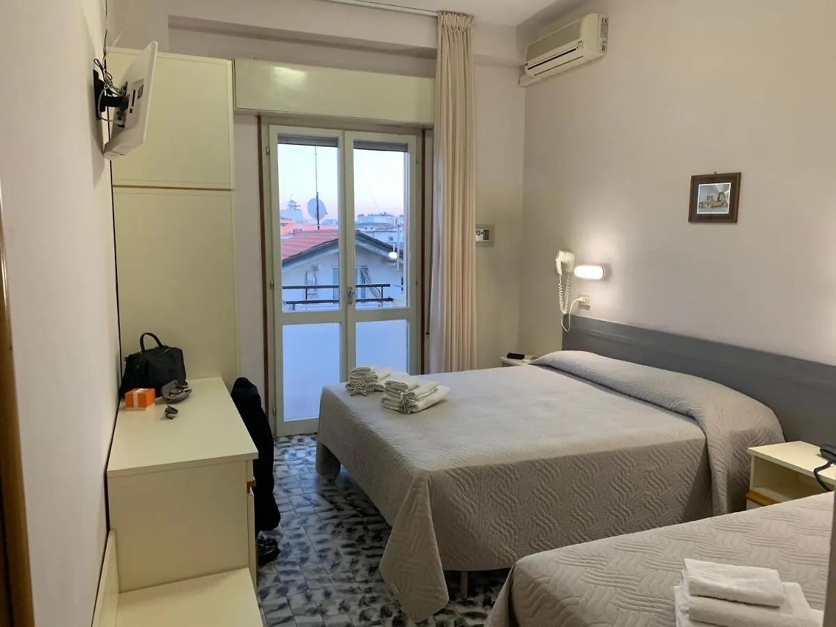 Hotel Levante Riccione a pochi passi dal mare